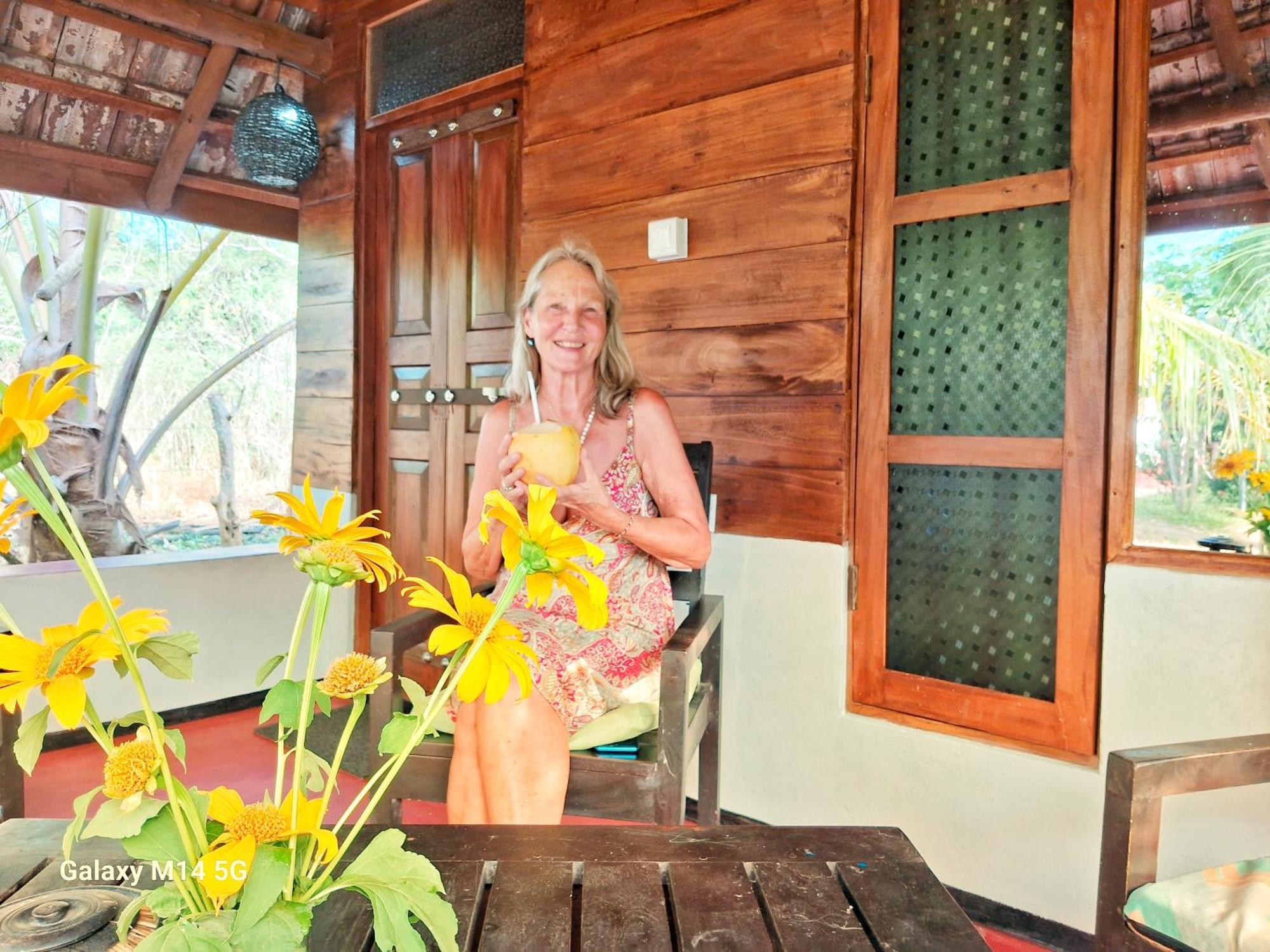 Sea Sound Cabana & Restaurant Тангалла Экстерьер фото