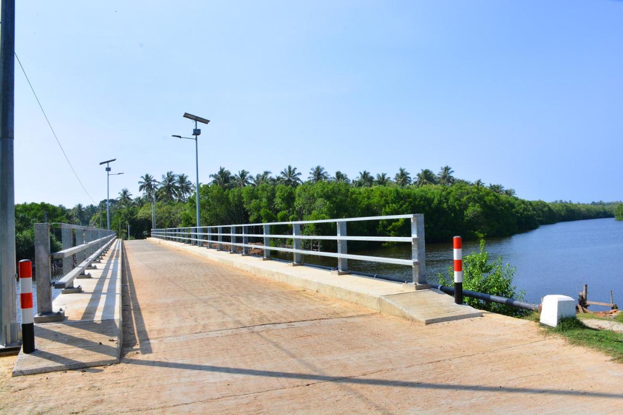 Sea Sound Cabana & Restaurant Тангалла Экстерьер фото